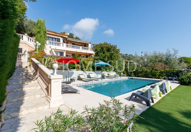 Belle Villa Avec Piscine Sur Les Hauteurs De Mandelieu