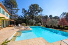 Villa in Roquefort-les-Pins - Lily of the Valley Villa near St Paul...